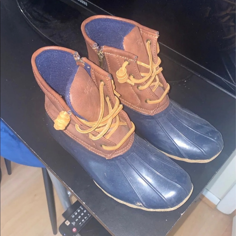 Sperry boots